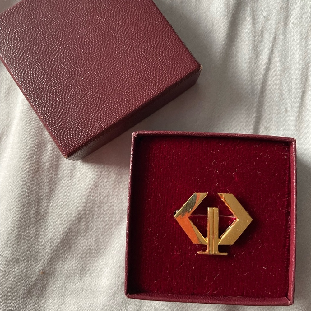 CIBC brooch pin lapel pin